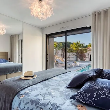 Belle Contemporaine Proche Centre 10 Couchages Villa